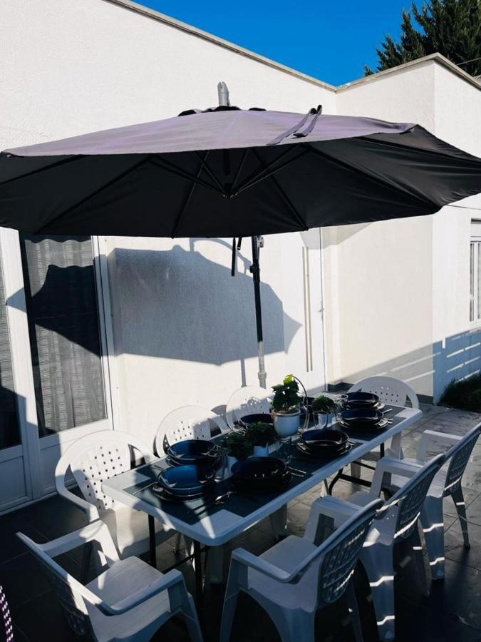 100M2 2 Chambres 8 Personnes - Grand Parking Et Terrasse Privee - Proche Cdg-Parc Expositions-Paris-Asterix-Disney Вилепинт Екстериор снимка
